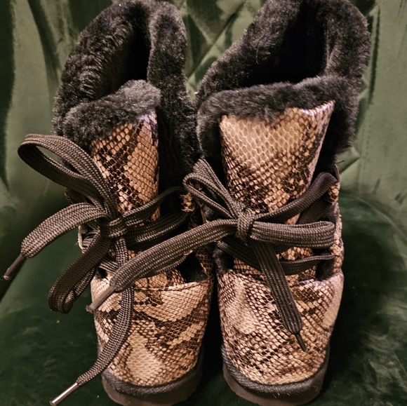 Snake Print Flat Booties - Picture 2 of 3